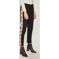 Scotch & Soda - Spodnie. Czarne legginsy damskie Scotch & Soda, s, bez wzorów, z bawełny. W wyprzedaży za 269.90 zł.