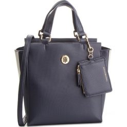 Torebka TOMMY HILFIGER - Effortless Saffiano Satchel AW0AW06117 901. Torebki do ręki damskie marki Tommy Hilfiger. Za 599.00 zł.