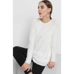 Sweter z cekinami. Brązowe swetry damskie Orsay, z dzianiny, z koszulowym kołnierzykiem. Za 119.99 zł.