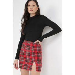 Czerwona Spódnica Elhice. Czerwone spódnice damskie Born2be, m, bez wzorów, mini, dopasowane. Za 74.99 zł.