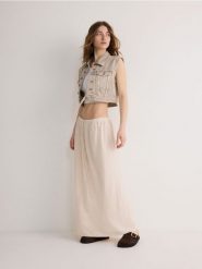 Spódnica maxi - kremowy. Białe spódnice damskie Reserved, l, bez wzorów, z tkaniny, maxi, rozkloszowane. W wyprzedaży za 39.99 zł.