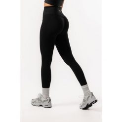 Damskie legginsy bezszwowe z wysokim stanem na fitness – czarny. Czarne legginsy damskie AESTHETIC WOLF, s, bez wzorów, z dzianiny, z podwyższonym stanem, długie, na fitness i siłownię. Za 269.99 zł.