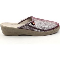 Befado buty damskie kapcie klapki 219d468. Czerwone kapcie damskie Befado, bez wzorów, z bawełny, eleganckie, bez obcasa. W wyprzedaży za 39.00 zł.