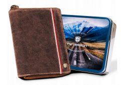 Portfel patriotyczny Peterson [DH] PTN 340P-01 brązowy. Brązowe portfele męskie Peterson, bez wzorów, z nubiku. Za 104.00 zł.