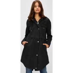 Tommy Jeans - Parka. Czarne parki damskie Tommy Jeans, z bawełny. Za 749.90 zł.