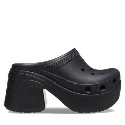 Klapki Crocs. Czarne klapki damskie Crocs, bez wzorów, bez obcasa. Za 219.99 zł.