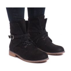 Czarne Ocieplane Botki Sztyblety W305 Czarny. Czarne botki damskie ButyModne, na zimę, eleganckie, bez obcasa, na obcasie, bez zapięcia. W wyprzedaży za 69.00 zł.