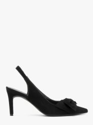 Welurowe czółenka typu slingback z kokardą. Czarne czółenka damskie Ryłko, bez wzorów, z gumy, bez obcasa, na szpilce, bez zapięcia. Za 349.99 zł.