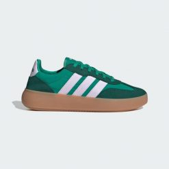 Buty Barreda Decode. Czerwone obuwie sportowe damskie Adidas, bez wzorów, trekkingowe. Za 318.99 zł.