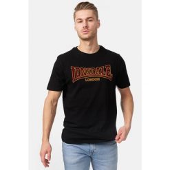 T-shirt o wąskim kroju Lonsdale Classic. Czarne koszulki sportowe męskie Lonsdale, bez wzorów, z bawełny, klasyczne, bez kołnierzyka. Za 165.00 zł.