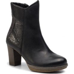 Botki GABOR - 52.875.57 Schwarz (Micro). Czarne kozaki damskie Gabor, z materiału, bez obcasa, na obcasie. W wyprzedaży za 349.00 zł.