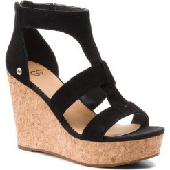 Sandały UGG - W Whitney 1090791 W/Blk. Klapki damskie marki UGG. W wyprzedaży za 329.00 zł.