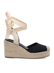 DeeZee Espadryle WS2509-001 Czarny. Czarne espadryle damskie DeeZee, bez wzorów, z materiału, bez obcasa, bez zapięcia. Za 82.99 zł.