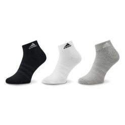 Skarpety krótkie adidas. Szare skarpety damskie Adidas, bez wzorów. Za 49.99 zł.
