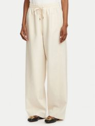 Liu Jo Sport Spodnie dresowe TA6192 T327A Kremowy Loose Fit. Białe spodnie dresowe damskie Liu Jo Sport, l, bez wzorów, z dresówki. Za 689.99 zł.