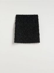 Spódnica mini - czarny. Czarne spódnice damskie Reserved, l, bez wzorów, z tkaniny, mini, dopasowane. Za 139.99 zł.