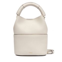 Torebka Furla. Białe torebki do ręki damskie Furla, bez wzorów, klasyczne, bez dodatków. Za 1,599.00 zł.