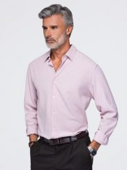 Wiskozowo-lniana koszula męska o kroju regular - pastelowy róż V3 - Rozmiar: XL. Czerwone koszule męskie Ombre Clothing, m, bez wzorów, z denimu, biznesowe, bez kołnierzyka, bez ramiączek. W wyprzedaży za 129.99 zł.