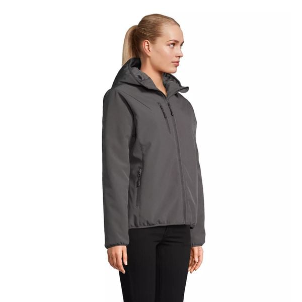 Damska kurtka softshell Sol's Falcon Padded. Brązowe kurtki damskie SOL'S, na zimę, s, bez wzorów, z softshellu, bez kaptura. Za 355.00 zł.
