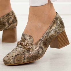 Złote półbuty damskie na słupku M.Daszyński 25141-1. Żółte mokasyny damskie M.Daszyński, ze skóry, casualowe. Za 179.00 zł.