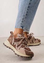 Beżowe Sneakersy z Zamszem Naturalnym i Tasiemkami na Podeszwie z Bieżnikiem Nisu. Brązowe obuwie sportowe damskie Born2be, z aplikacjami, z jeansu. Za 249.99 zł.
