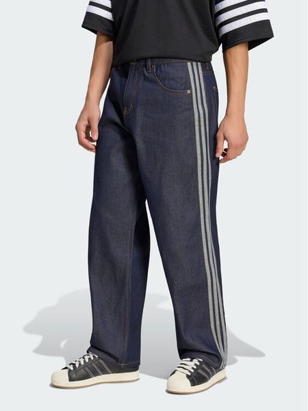 Adidas Jeansy Firebird Adicolor KS6924 Granatowy Regular Fit. Niebieskie jeansy męskie Adidas. Za 279.99 zł.