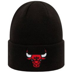 Bonnet New Era NBA Essential Knit Cuff Chicago Bulls. Czarne czapki i kapelusze męskie New Era, bez wzorów. Za 129.99 zł.
