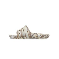 Klapki unisex Crocs Classic Marbled Slide. Brązowe klapki damskie Crocs, bez wzorów, z materiału, bez obcasa. Za 223.00 zł.