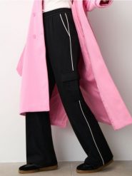 Spodnie high waist - czarny. Czarne spodnie materiałowe damskie Sinsay, l, bez wzorów, z podwyższonym stanem. W wyprzedaży za 22.99 zł.