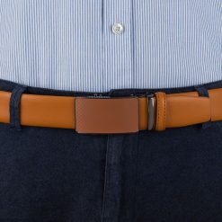 Pasek męski skórzany 3,5 cm klamra automatyczna Beltimore camelowy 02-582 : Kolory - brązowy, beżowy, Rozmiar pasków - r.115-130 cm. Brązowe paski damskie bez wzorów, ze skóry, wizytowe. Za 64.99 zł.