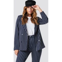 NA-KD Classic Marynarka w paski Navy - Navy. Niebieskie żakiety damskie NA-KD Classic, w paski. Za 283.95 zł.