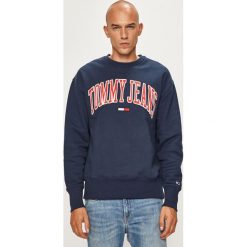 Tommy Jeans - Bluza. Szare bluzy męskie Tommy Jeans, l, z aplikacjami, z bawełny, bez kaptura. W wyprzedaży za 219.90 zł.