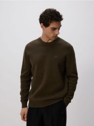 Sweter z haftem - zielony. Zielone swetry przez głowę męskie Reserved, l, bez wzorów, z bawełny, bez kołnierzyka. Za 129.99 zł.