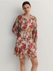 Sukienka mini - kremowy. Białe sukienki damskie Reserved, na co dzień, l, bez wzorów, z tkaniny, bez kołnierzyka, bez ramiączek, mini, proste. W wyprzedaży za 59.99 zł.