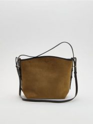 Torebka z imitacji zamszu - warm olive. Zielone torebki do ręki damskie Reserved, bez wzorów, bez dodatków. W wyprzedaży za 65.99 zł.