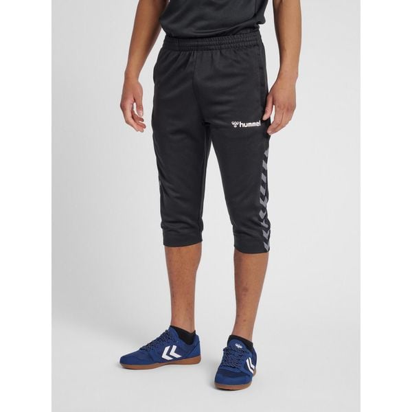 Spodenki sportowe do piłki noznej dla dorosłych Hummel Authentic 3/4 Pant. Białe szorty sportowe damskie Hummel, l, bez wzorów, sportowe, do piłki nożnej. Za 195.00 zł.