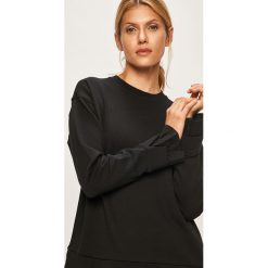 Tommy Hilfiger - Bluza. Czarne bluzy damskie Tommy Hilfiger, l, bez wzorów, z bawełny, bez kaptura. Za 449.90 zł.