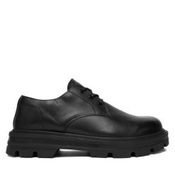 Półbuty Guess. Czarne półbuty na co dzień męskie Guess, bez zapięcia. Za 539.99 zł.