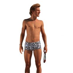 Kąpielówki Mako. Białe kąpielówki dla chłopców MAKO, bez wzorów. Za 246.50 zł.