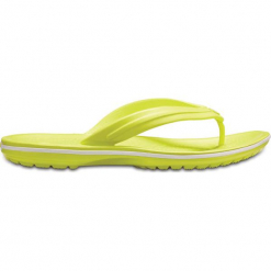 Japonki "Crocband" w kolorze żółtym. Żółte klapki męskie Crocs. W wyprzedaży za 51.95 zł.