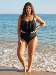 Dół od bikini typu figi z marszczeniami i wysokim stanem - czarny. Czarne bikini damskie Sinsay, l, bez wzorów. Za 25.99 zł.