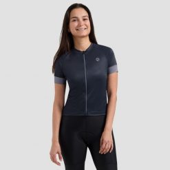 Koszulka rowerowa damska Rogelli Modesta. Fioletowe koszulki sportowe damskie Rogelli, s, bez wzorów, z materiału, bez kołnierzyka, bez ramiączek, rowerowe. Za 169.99 zł.