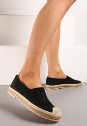 Czarne Espadryle z Ażurową Cholewką i Plecionką na Podeszwie oraz Nosku Thalessia. Czarne espadryle damskie Born2be, na lato, w ażurowe wzory, bez obcasa, bez zapięcia. Za 39.99 zł.