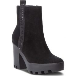 Botki CALVIN KLEIN JEANS - Serina RE9768 Black. Kozaki damskie marki Calvin Klein Jeans. W wyprzedaży za 379.00 zł.