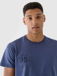 4F T-shirt regular z nadrukiem męski - granatowy M. Niebieskie koszulki sportowe męskie 4f, m, bez wzorów, z bawełny, klasyczne, bez kołnierzyka. W wyprzedaży za 39.99 zł.