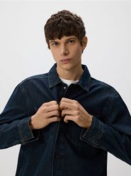 Jeansowa koszula comfort fit - indigo jeans. Niebieskie koszule męskie Reserved, l, bez wzorów, z denimu, bez kołnierzyka, bez ramiączek. Za 149.99 zł.