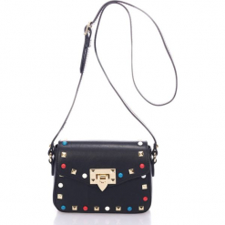 Skórzana torebka w kolorze czarnym - 25 x 20 x 10 cm. Czarne torby na ramię damskie Black Bags. W wyprzedaży za 260.95 zł.