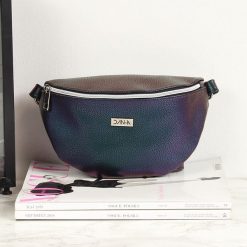 Skórzana saszetka nerka damska kameleon DAN-A T441. Torebki do ręki damskie DAN-A, bez wzorów, ze skóry, bez dodatków. Za 159.99 zł.
