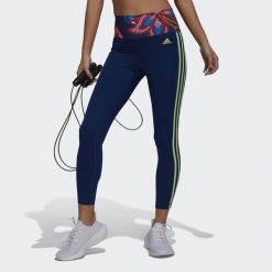 Damskie legginsy treningowe 7/8 adidas FARM Rio. Niebieskie legginsy damskie Adidas, bez wzorów, na fitness i siłownię. W wyprzedaży za 204.95 zł.