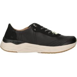 Buty sportowe damskie Whistler Aquila. Białe obuwie sportowe damskie Whistler, bez wzorów, z materiału, trekkingowe. Za 292.50 zł.